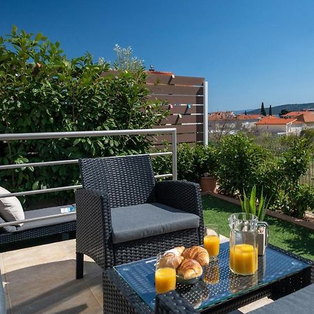 Apartment Tikvarin, Kastel Kambelovac Kastela Dış mekan fotoğraf