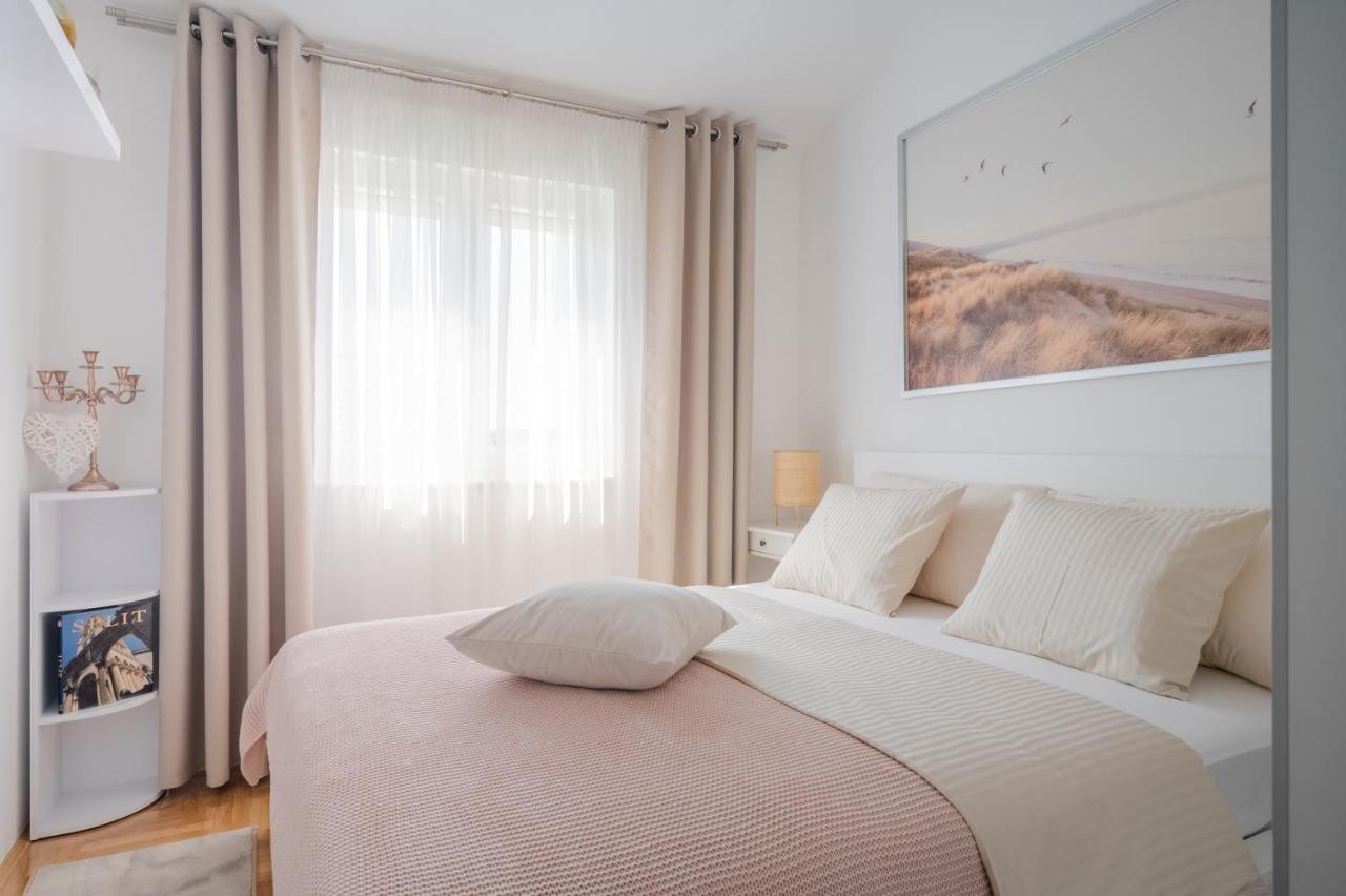 Apartment Tikvarin, Kastel Kambelovac Kastela Dış mekan fotoğraf