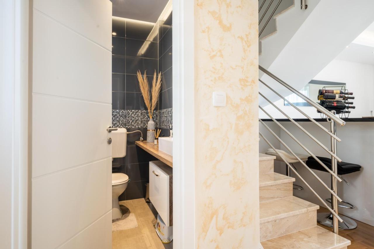 Apartment Tikvarin, Kastel Kambelovac Kastela Dış mekan fotoğraf