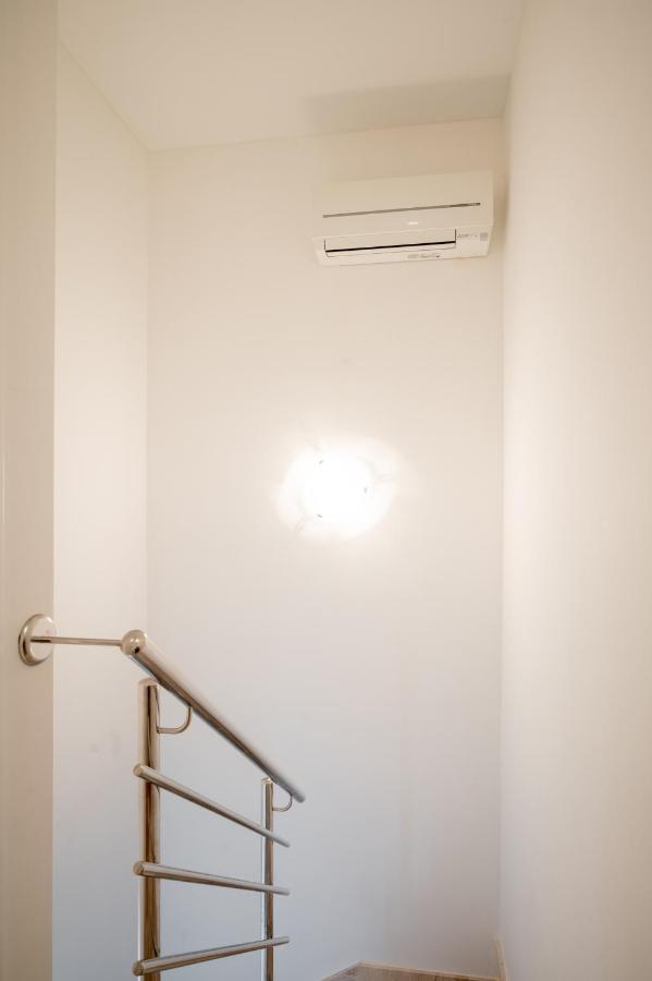 Apartment Tikvarin, Kastel Kambelovac Kastela Dış mekan fotoğraf